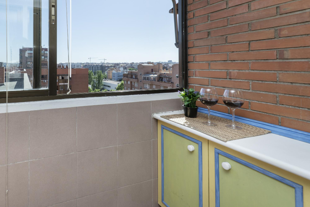 Bancadas para varanda gourmet em granito com instalação sob medida